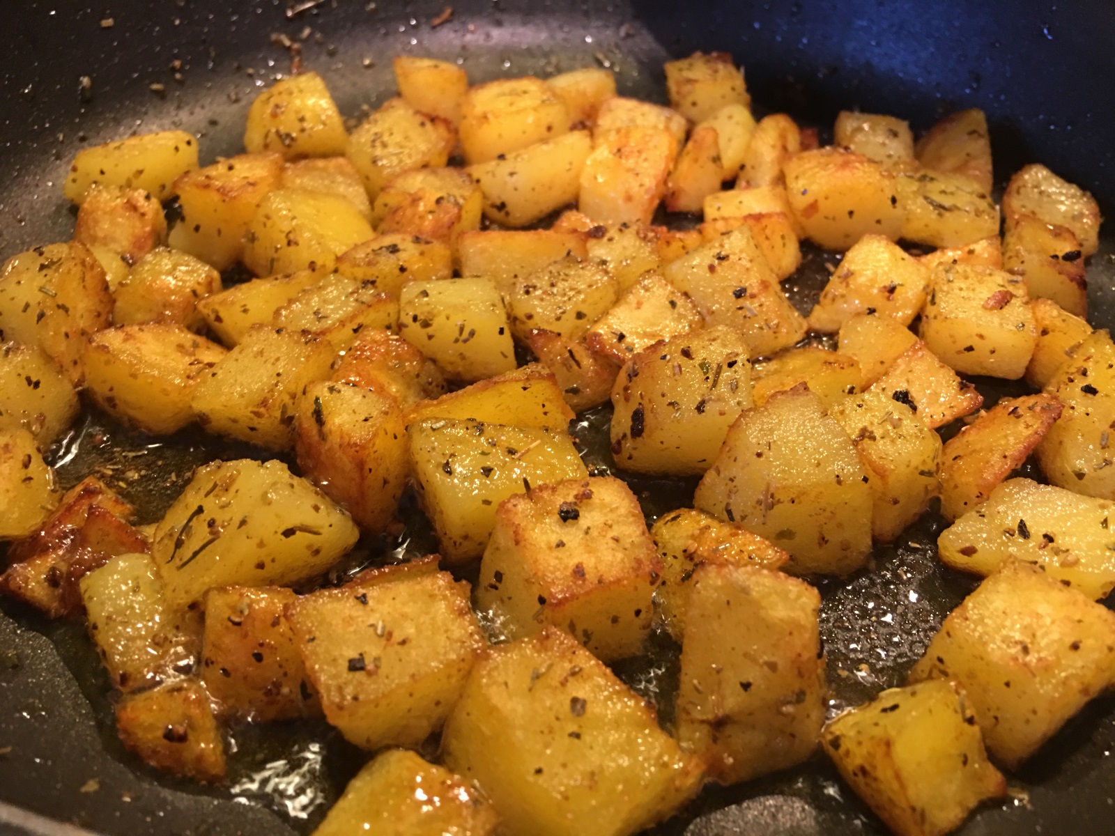 Bratkartoffelwürfel Rezept | Chilirezept.de