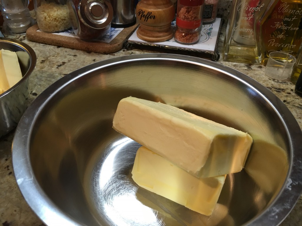 Chili Kräuterbutter | Kräuterbutter mit Chili Rezept