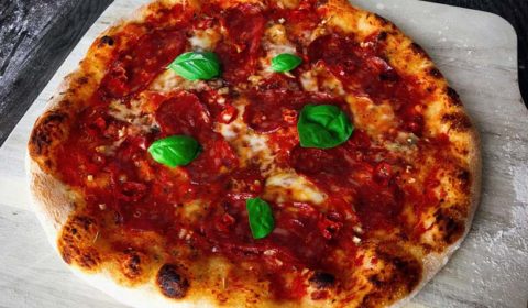 Kalabrische Pizza mit unserem Pizzateig