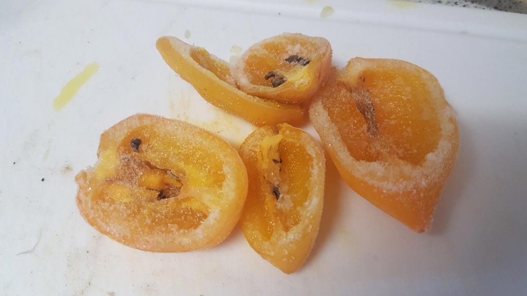 Rocoto de Seda schneiden