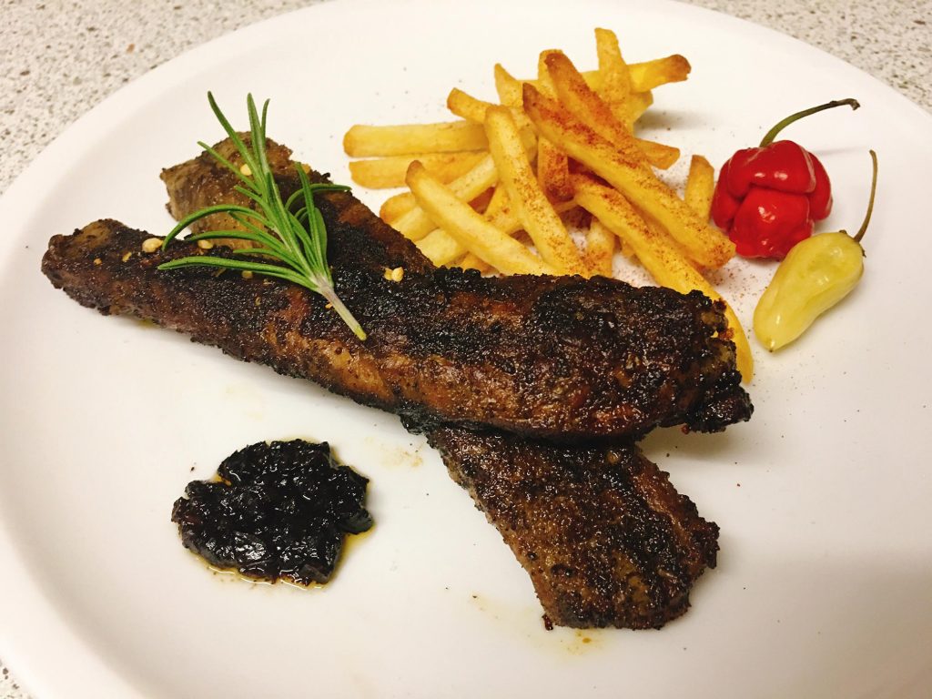 Spareribs mit Pommes