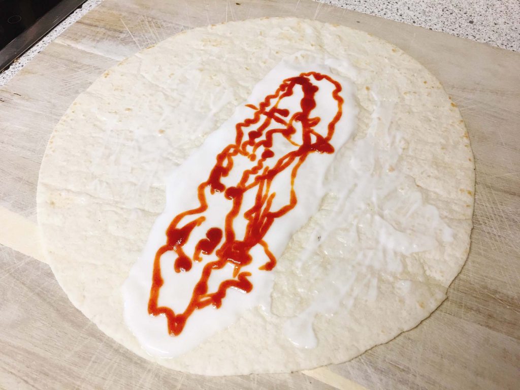Chilisauce dazu geben