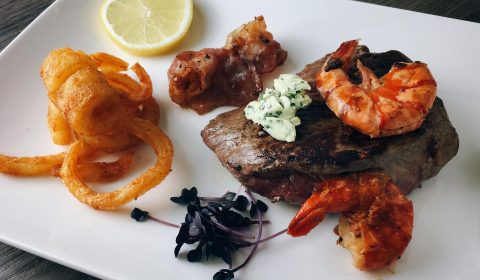 Surf and Turf Rindersteak mit Black Tiger Garnelen