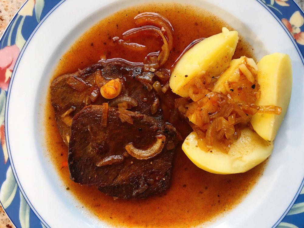 Haimhausener Zwiebelfleisch | Rezept | Chilirezept.de Haimhausener Zwiebelfleisch | Rezept | Chilirezept.de