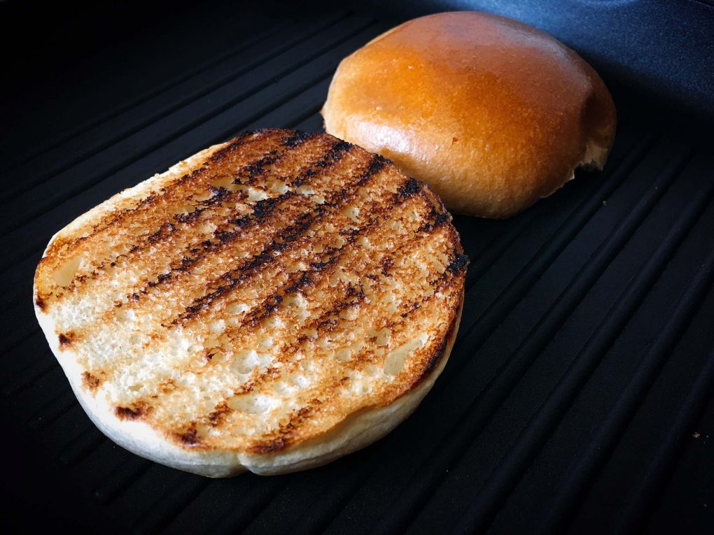 Burger Buns grillen