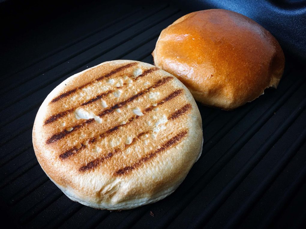 Burger Buns rösten