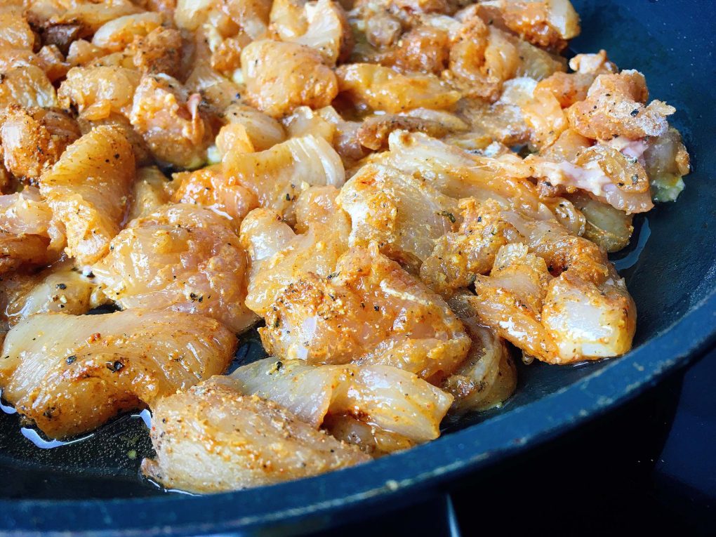 Hähnchenbruststreifen in der Pfann braten