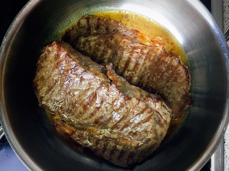 Rindersteak mit Hasselback Kartoffeln und Brokkoli | Rezept Rindersteak mit Hasselback Kartoffeln und Brokkoli | Rezept