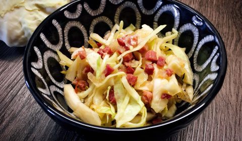 Bayrischer Krautsalat mit Speck