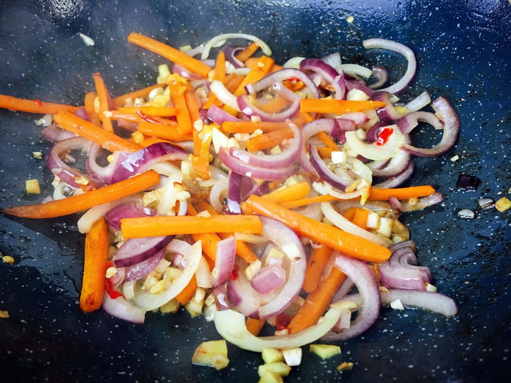 Angedünstete Zwiebeln