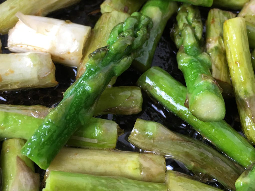 Gebratener Grüner Spargel