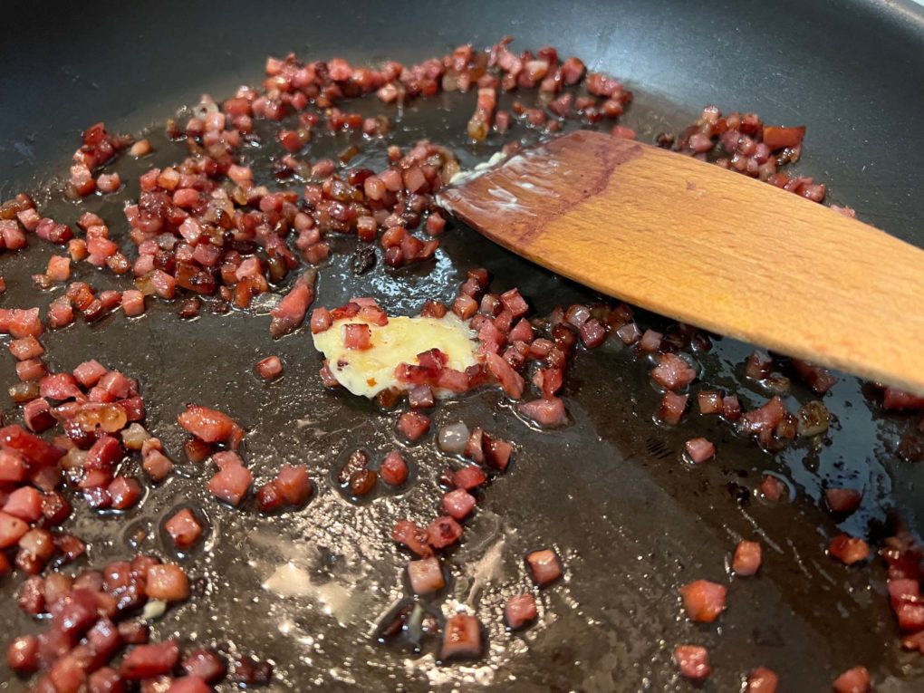 Speck und Butter für Grüne Bohnen